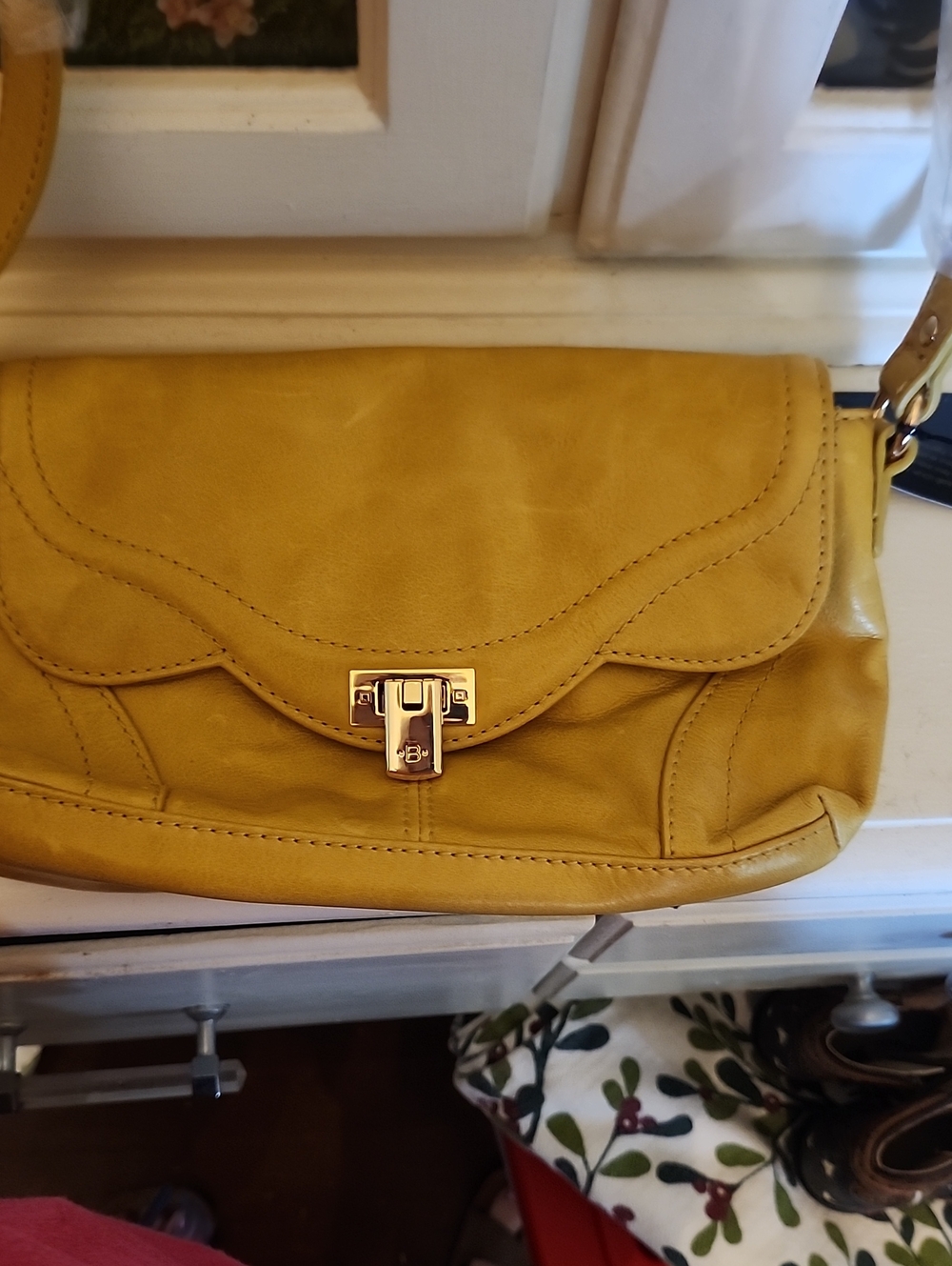 B. MAKOWSKY Small Women's Yellow Leather Crossbody Bag - Stylish Everyday Wear